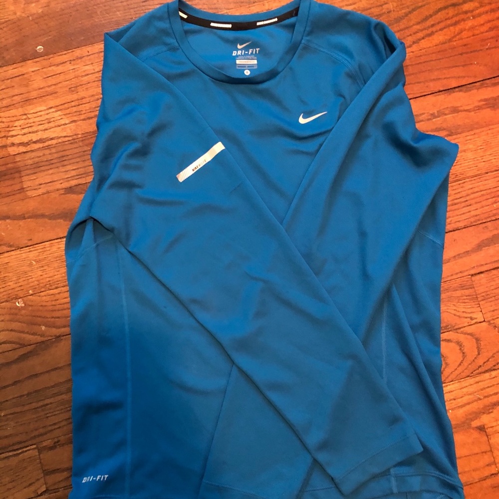 Men’s Nike long sleeve size small